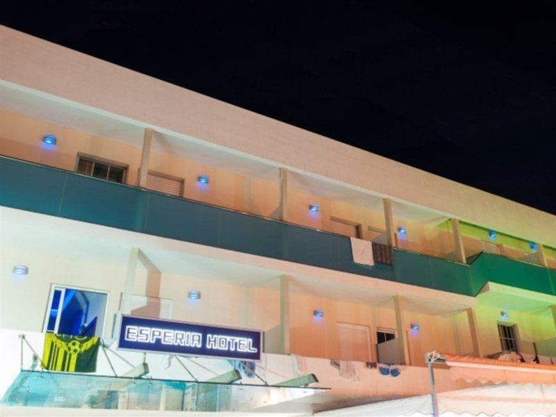 Esperia Hotel 3*